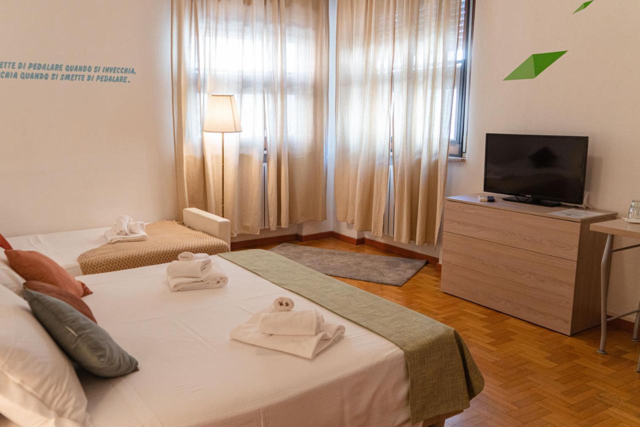 Bed&Bike Ferrara Bed & Breakfast Eksteriør bilde